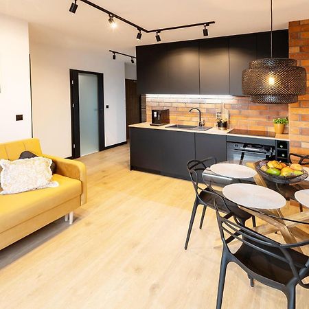 Kobiela Apartments Debowe Tarasy คาโตวีตเซ ภายนอก รูปภาพ