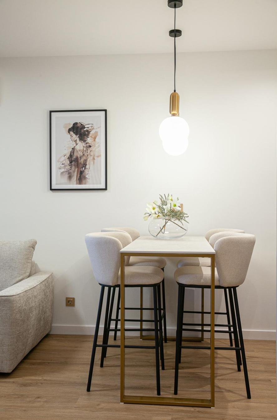 Kobiela Apartments Debowe Tarasy คาโตวีตเซ ภายนอก รูปภาพ
