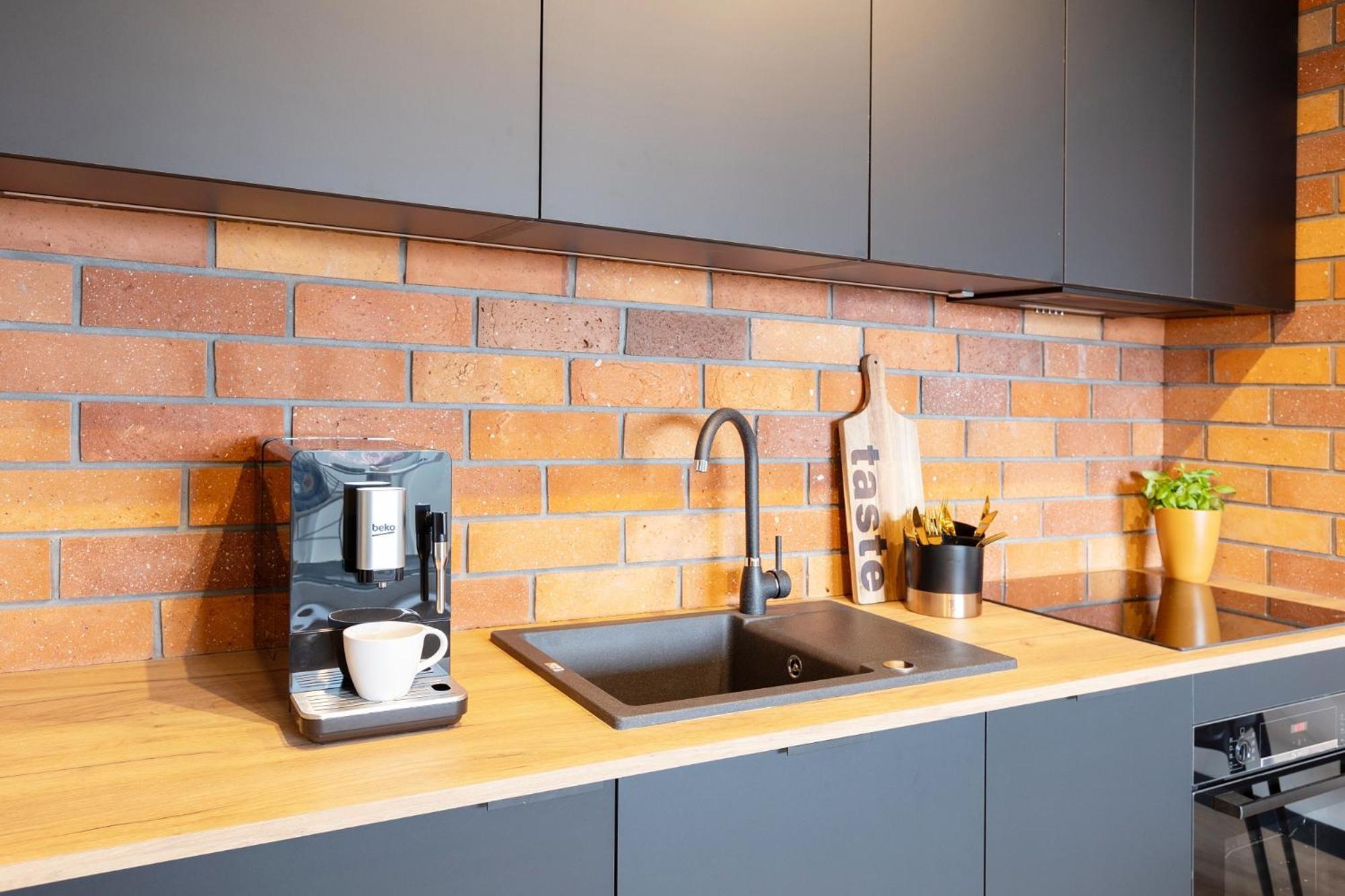 Kobiela Apartments Debowe Tarasy คาโตวีตเซ ภายนอก รูปภาพ
