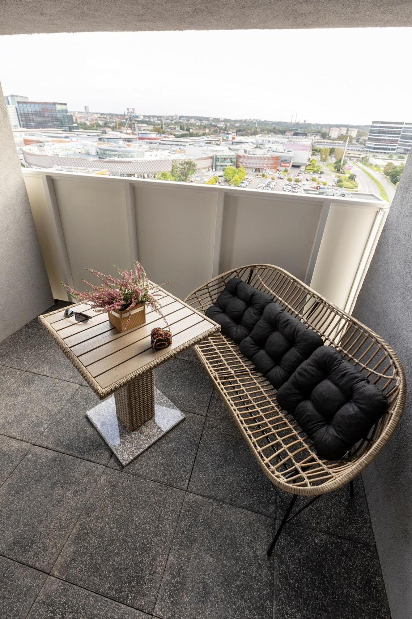 Kobiela Apartments Debowe Tarasy คาโตวีตเซ ภายนอก รูปภาพ