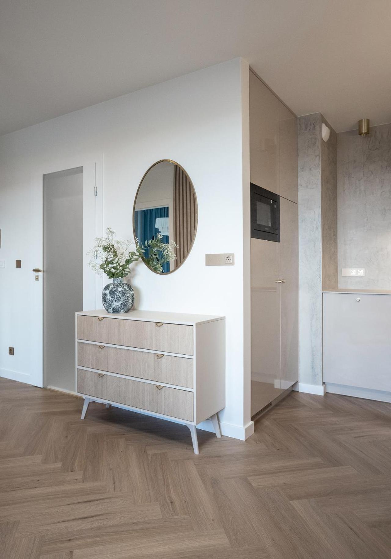 Kobiela Apartments Debowe Tarasy คาโตวีตเซ ภายนอก รูปภาพ