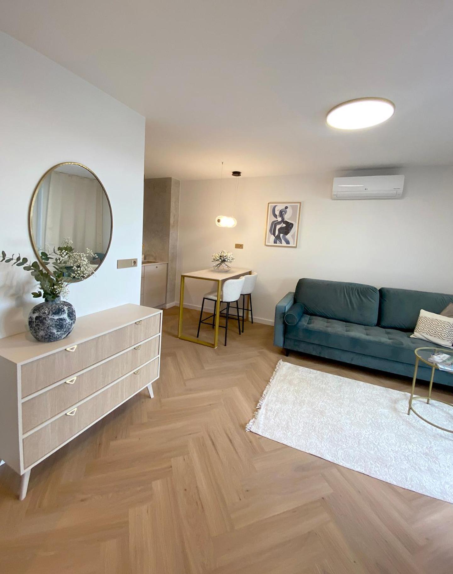 Kobiela Apartments Debowe Tarasy คาโตวีตเซ ภายนอก รูปภาพ